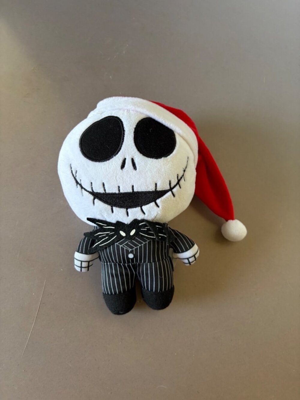 Disney Nightmare Before Christmas Jack Skellington Santa Plush 7" Holiday Collec